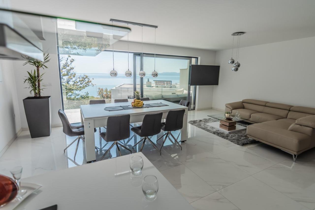 Villa The Boat With Rooftop Pool Matulji Exterior photo